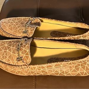 Vaneli Arel Truffle Suede 11M on box. Shoe says 11N  Great dress shoes.